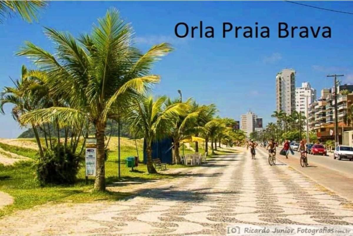 Praia De Caioba De Frente Para O Mar Matinhos Pr Appartement Buitenkant foto